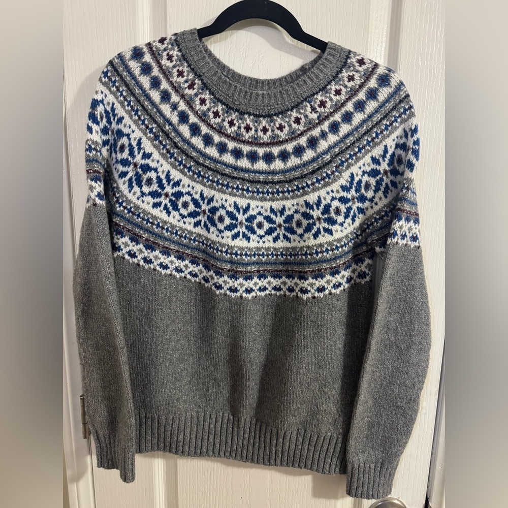Abercrombie & Fitch Gray Nordic Pattern Crewneck Sweater size S